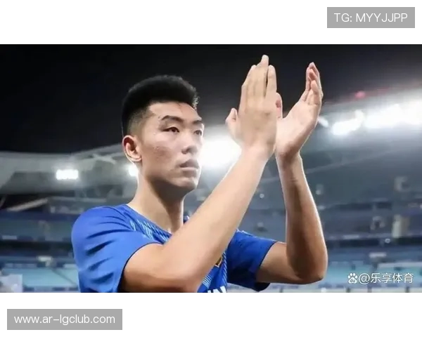 冯伯元：从南京足球队崭露头角到职业生涯发展历程揭秘